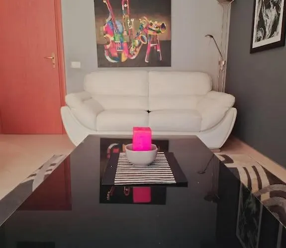 Tirana * Selitë e Vogël