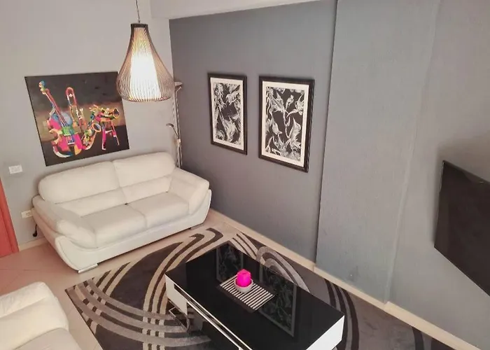 Tirana Selitë e Vogël